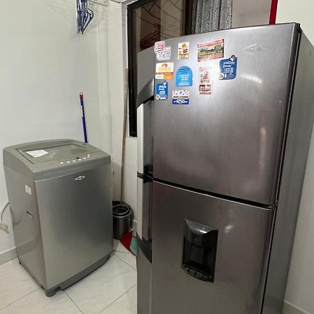 cómodo apartamento gran ubicación y a/c Cali Exterior foto